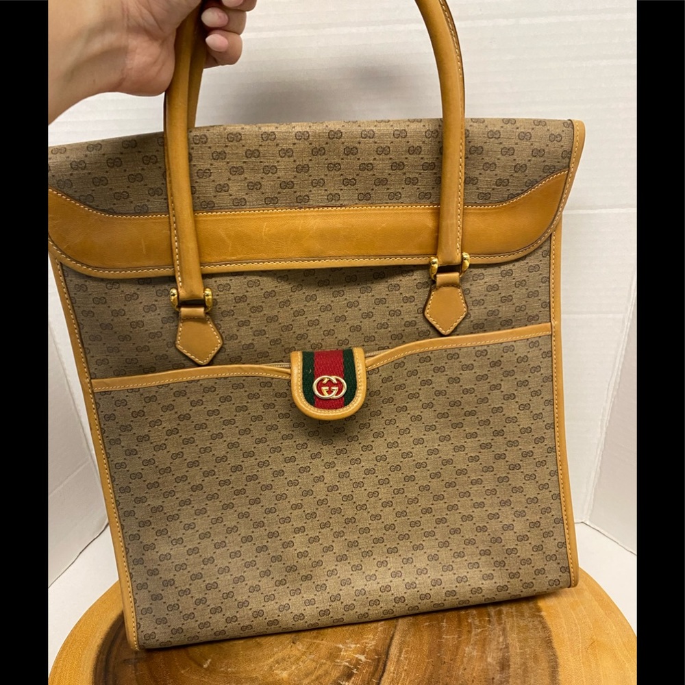 Vintage Gucci Foldover Shopper w/Removable Clutch